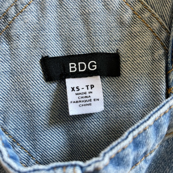 Urban Outfitters BDG distressed denim overalls - Picture 4 of 9